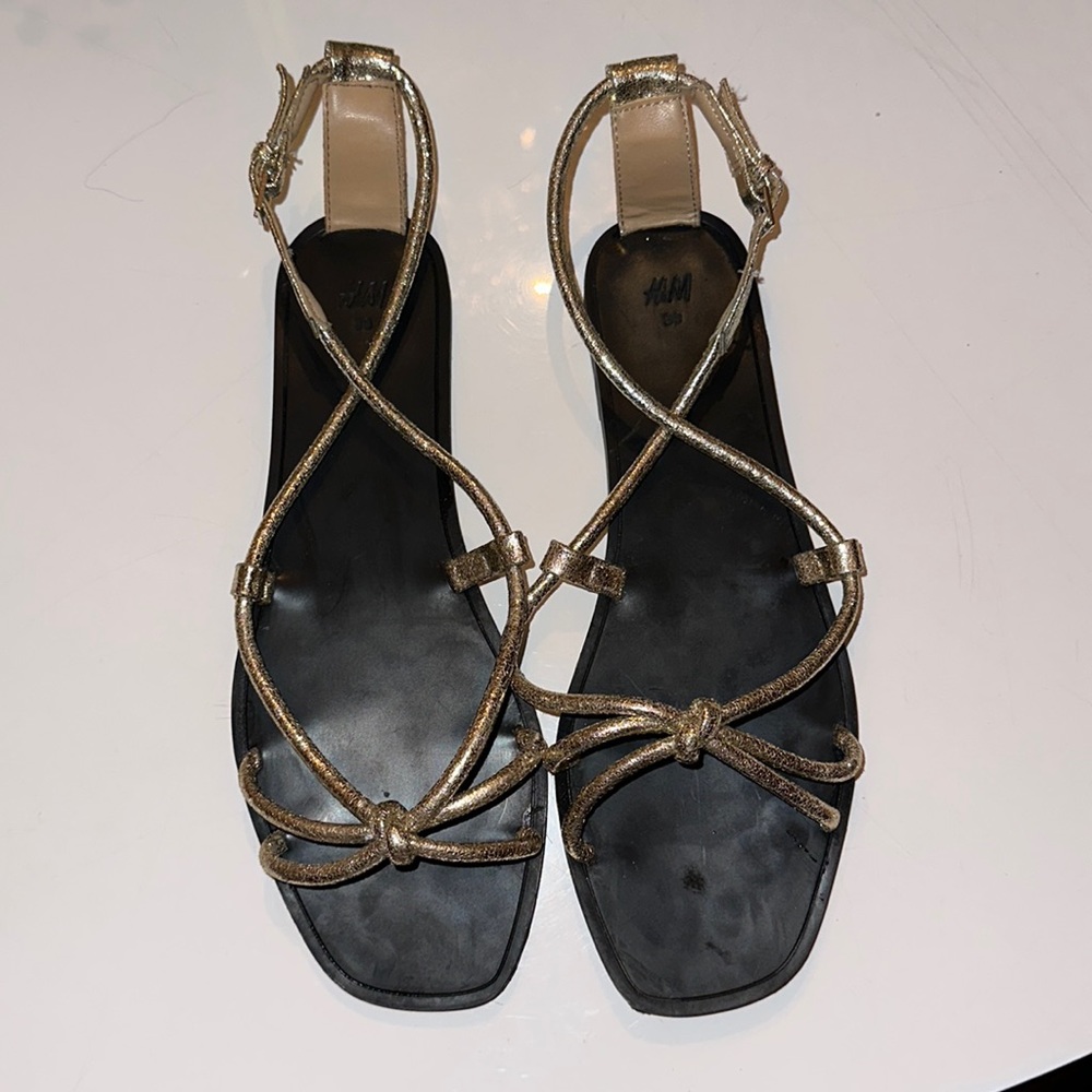 Gold and black H&M sandals - US size 8